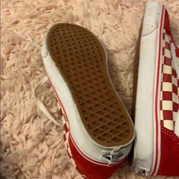 Red checkerboard vans - Picture 3 of 4